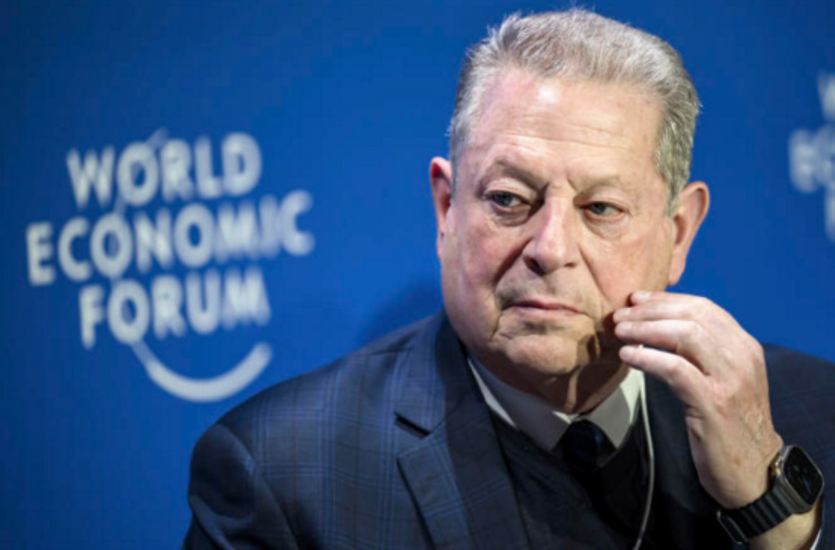 Davos Forum: 'Al Gore launches a wide-ranging attack'